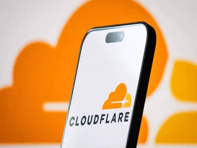 Cloudflare complete guide featuring CDN, DNS, SSL, DDoS protection, Web Application Firewall, Zero Trust, Workers, Pages, R2 Storage, AI Gateway, website performance optimization, and modern cybersecurity technologies (2026)